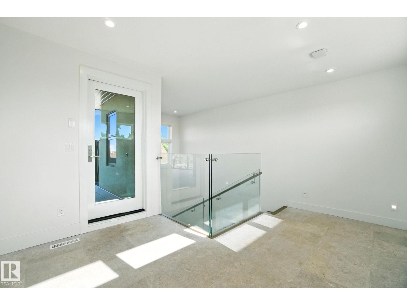 11823 SASKATCHEWAN DR NW, Edmonton