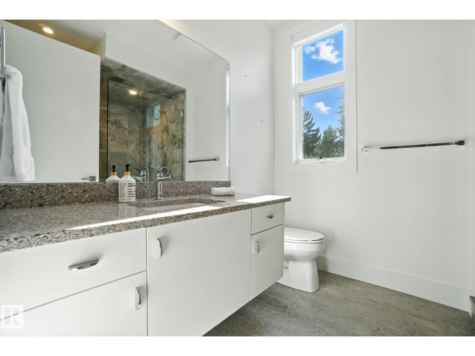 11823 SASKATCHEWAN DR NW, Edmonton