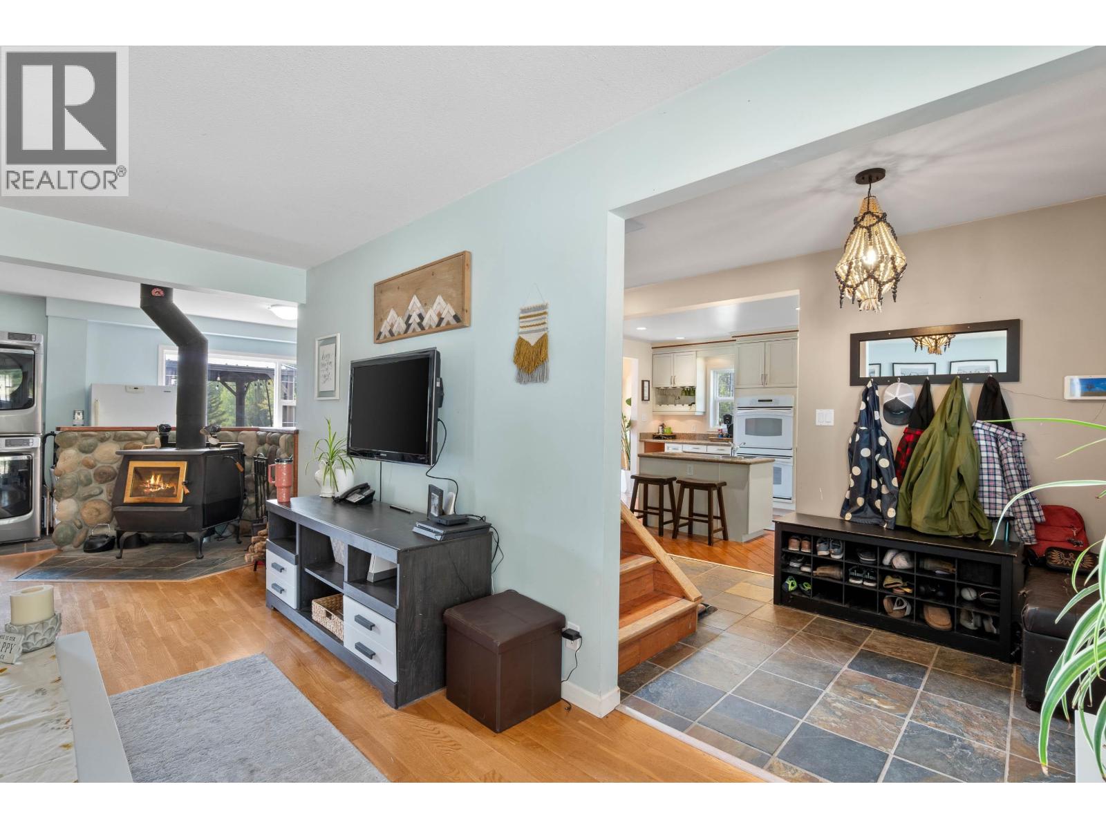 7492 FRASER WAY, Bridge Lake