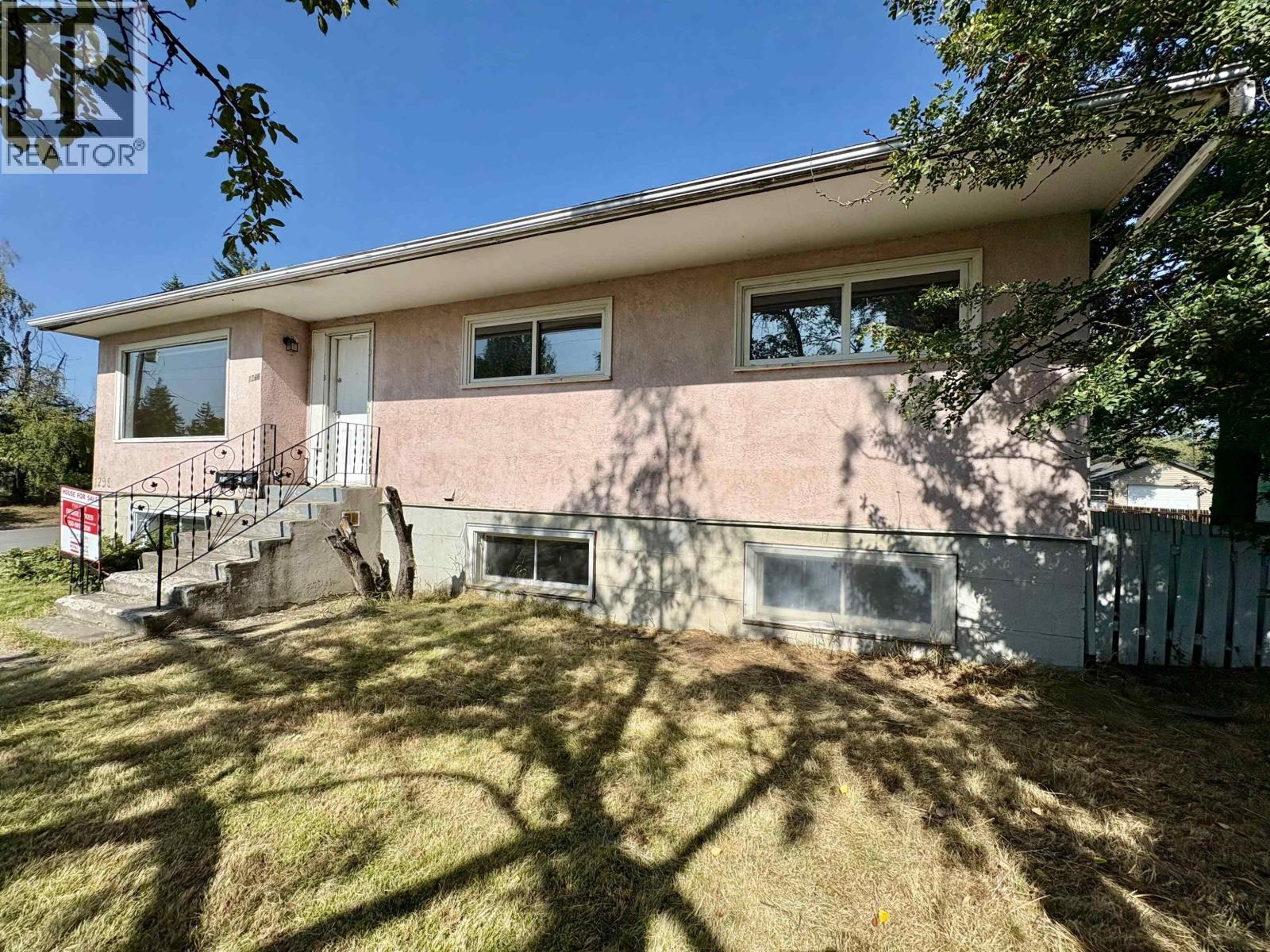 1296-1298 20TH AVENUE, Prince George