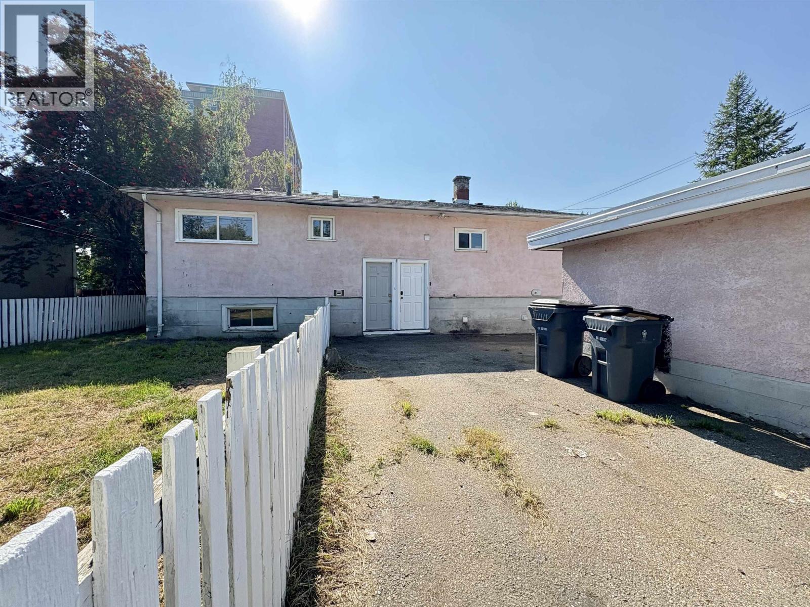 1296-1298 20TH AVENUE, Prince George