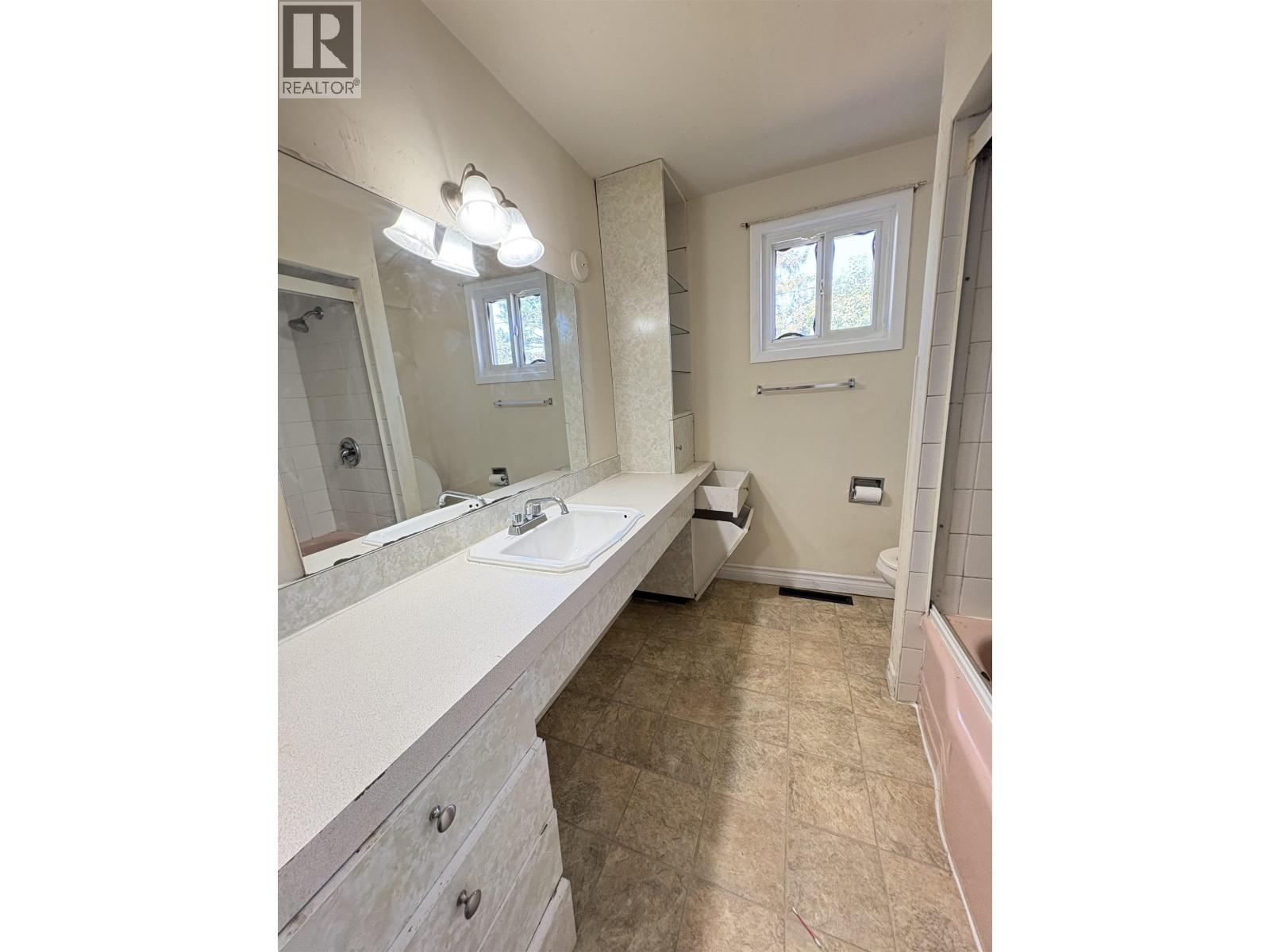 1296-1298 20TH AVENUE, Prince George