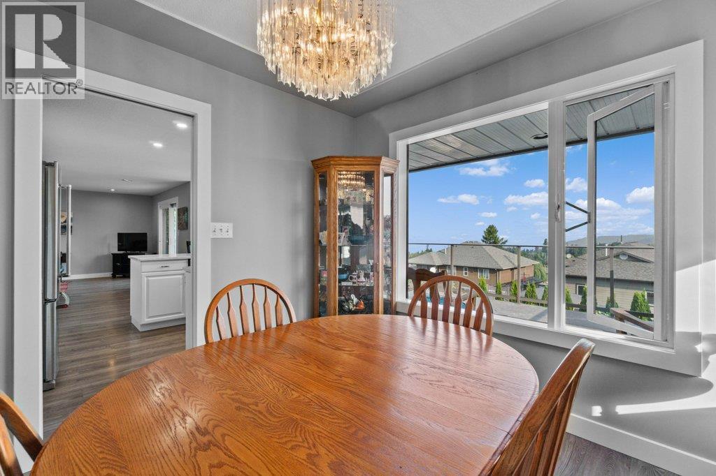 2121 3 Avenue SE, Salmon Arm