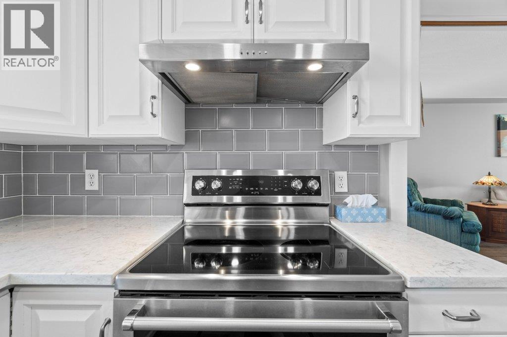 2121 3 Avenue SE, Salmon Arm