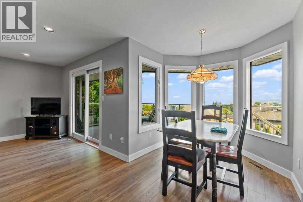 2121 3 Avenue SE, Salmon Arm