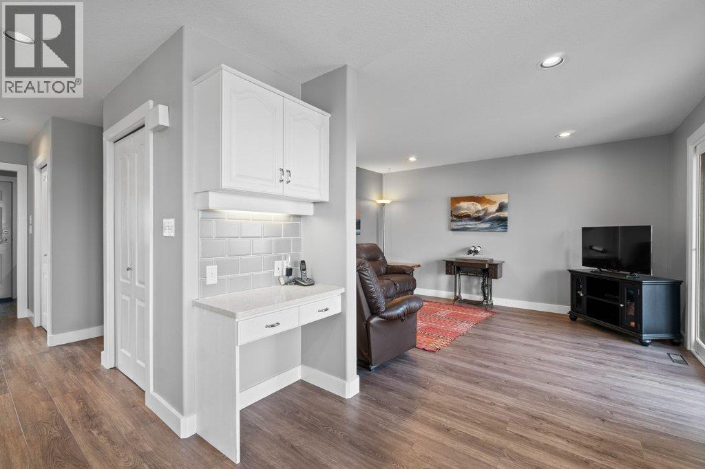 2121 3 Avenue SE, Salmon Arm