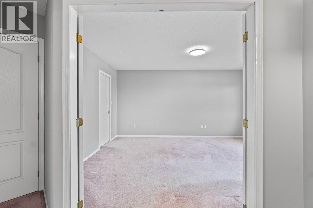 2121 3 Avenue SE, Salmon Arm