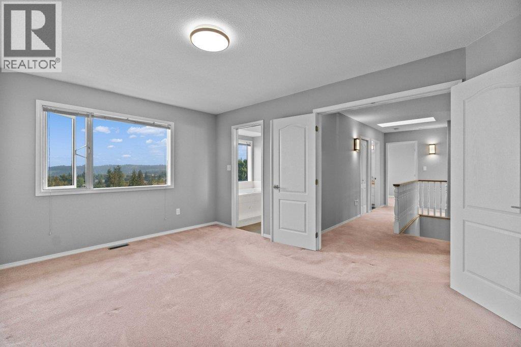 2121 3 Avenue SE, Salmon Arm