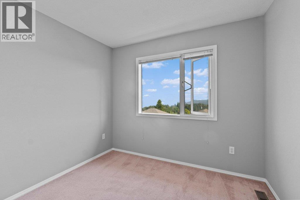 2121 3 Avenue SE, Salmon Arm