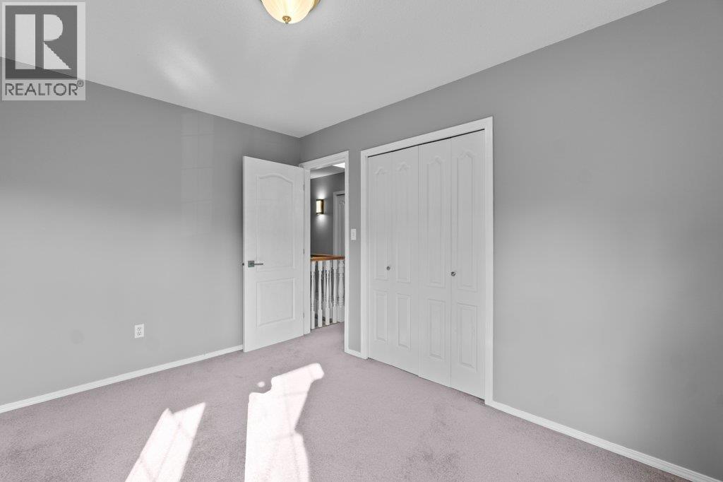 2121 3 Avenue SE, Salmon Arm