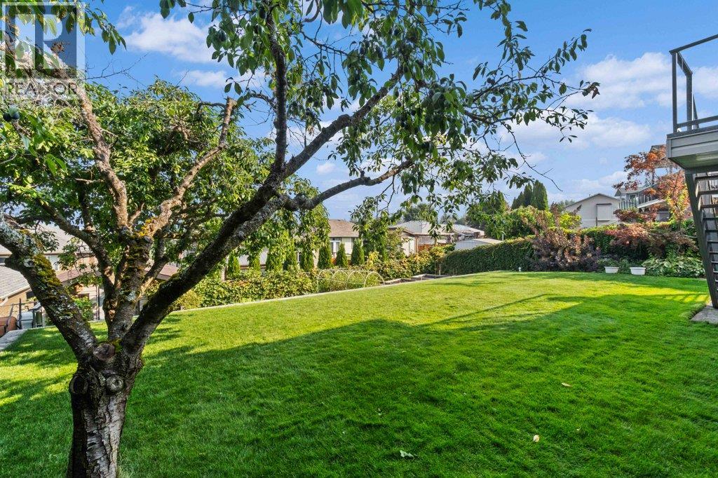 2121 3 Avenue SE, Salmon Arm