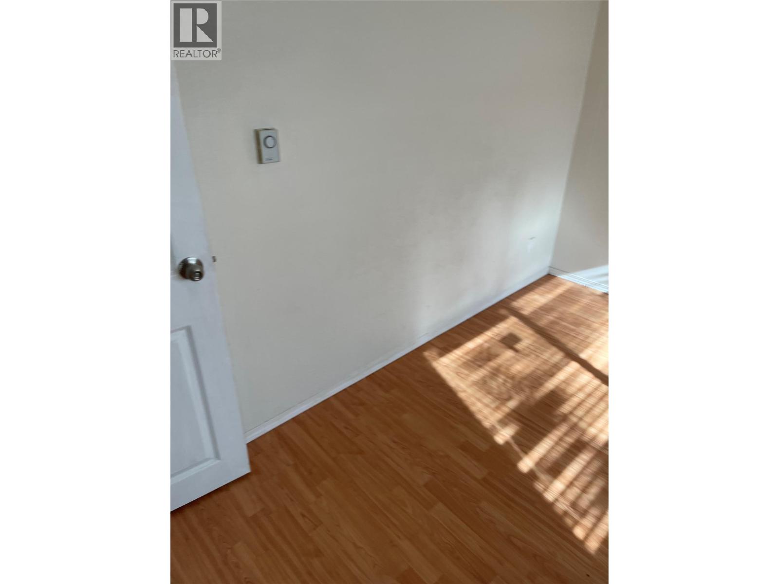  715B Gerstmar Road, Kelowna