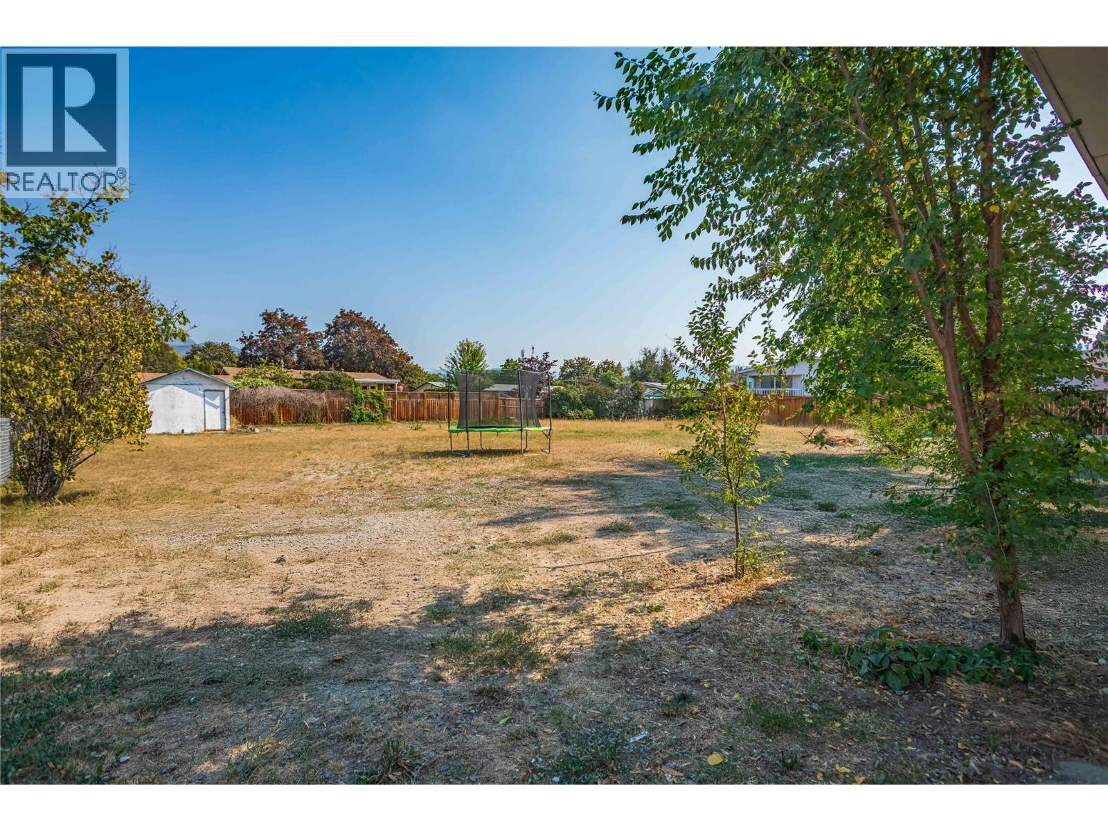  715A Gerstmar Road, Kelowna