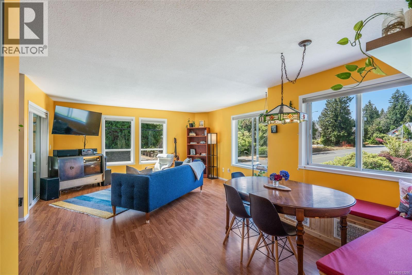 10 161 Fern Rd, Qualicum Beach