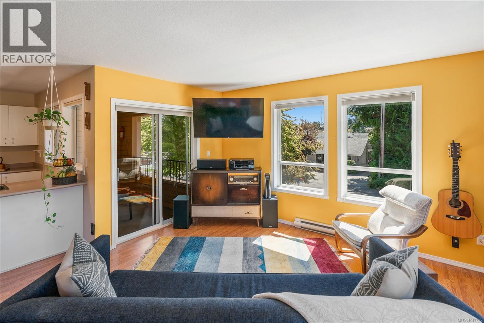10 161 Fern Rd, Qualicum Beach