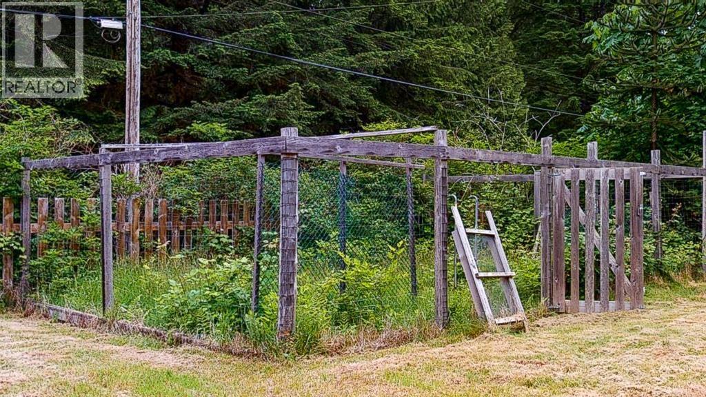 722 WEST BAY ROAD, Gambier Island
