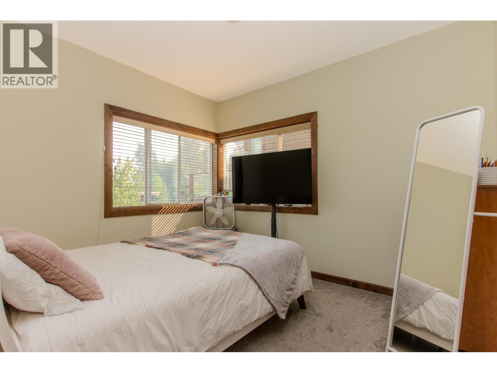 49 40137 GOVERNMENT ROAD, Squamish