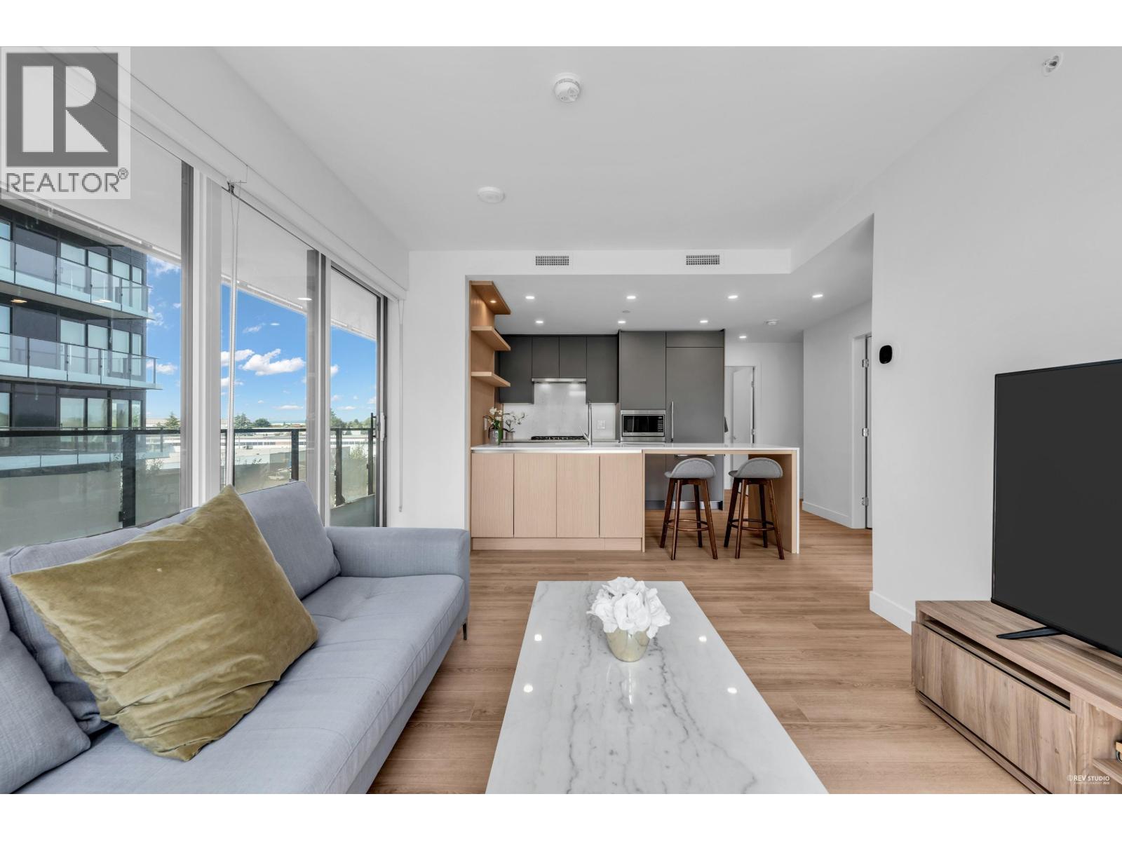 508 5593 NUMBER 3 ROAD, Richmond