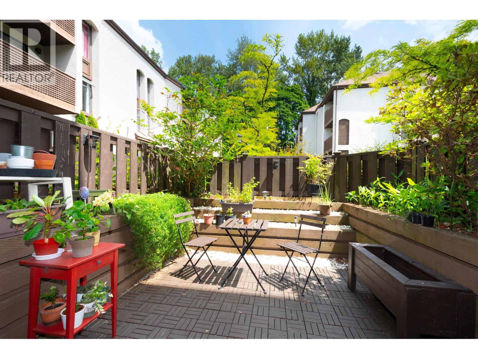 8 385 GINGER DRIVE, New Westminster