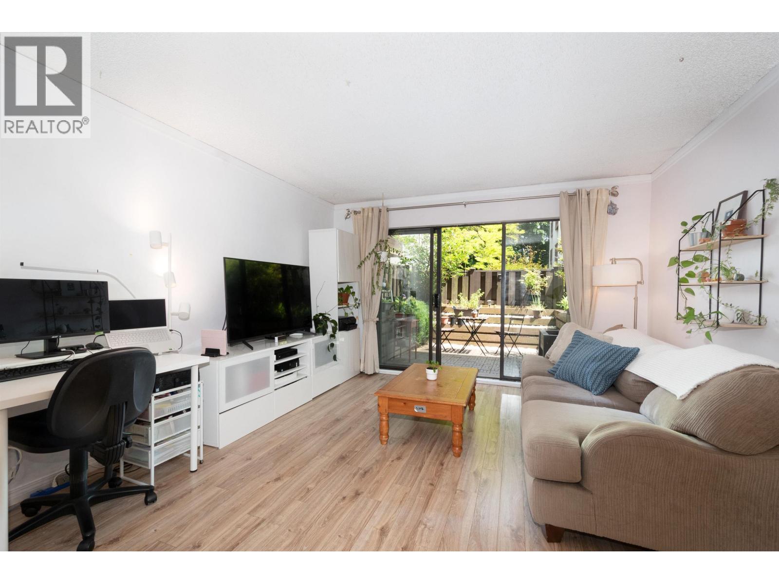 8 385 GINGER DRIVE, New Westminster