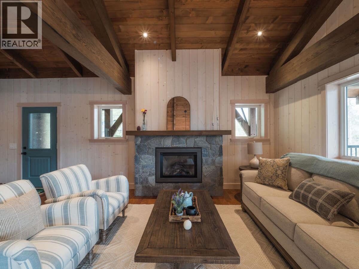 23 Birchgrove Bend, Kaslo