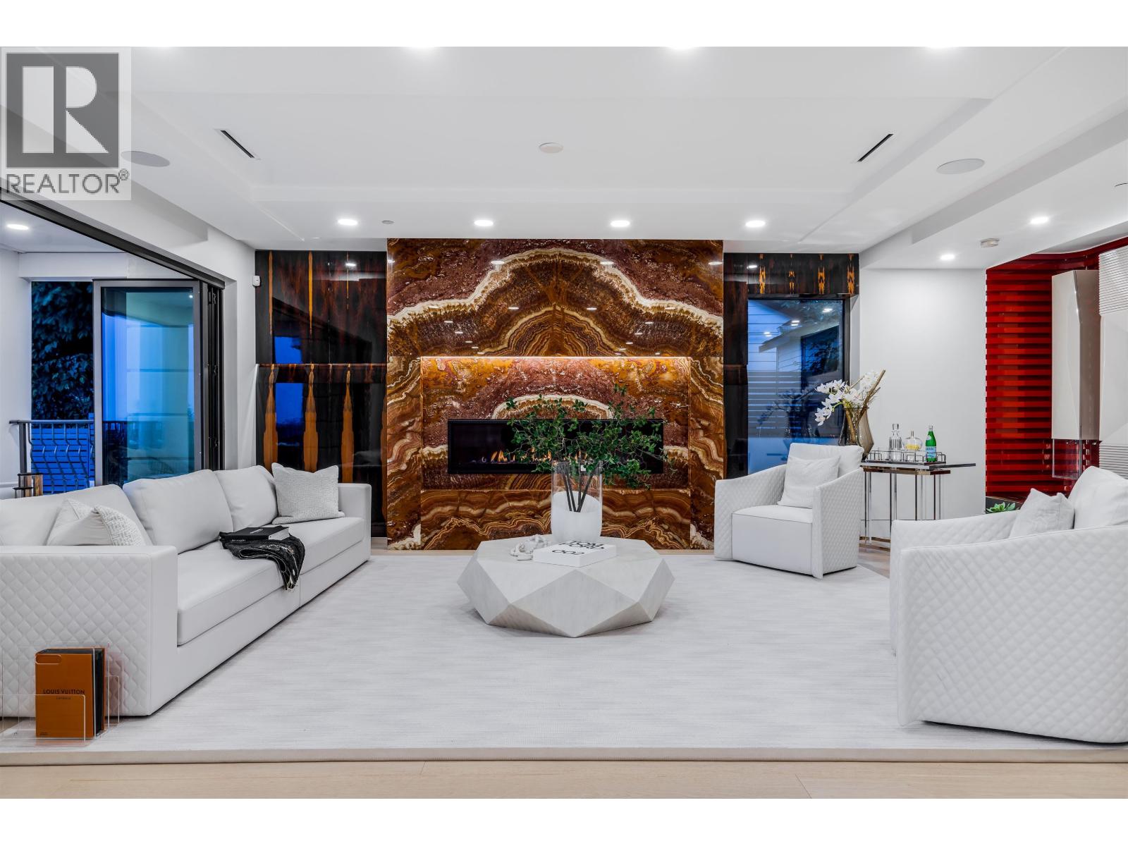 1123 CRESTLINE ROAD, West Vancouver
