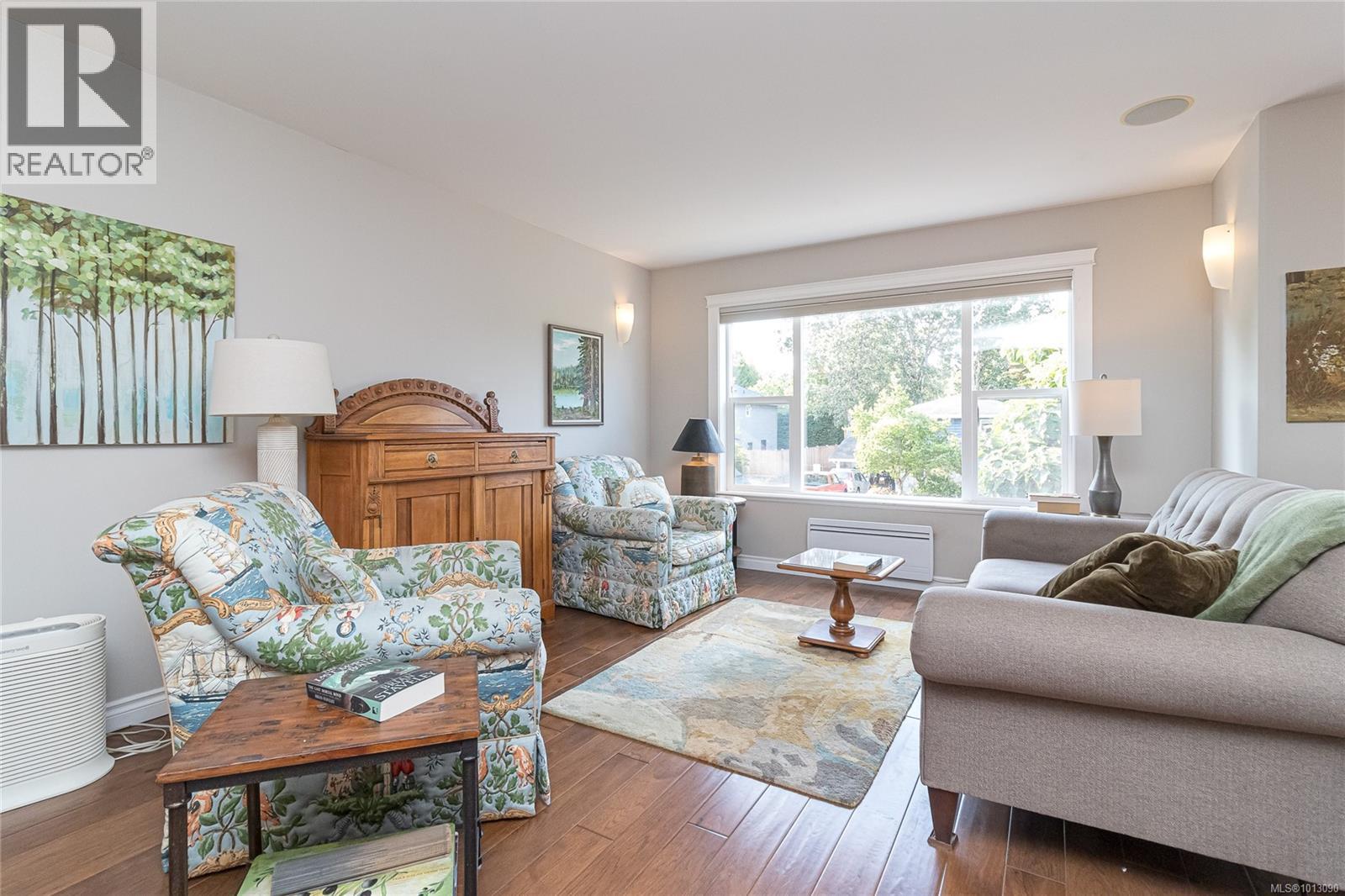  1092 Lucille Drive, Central Saanich