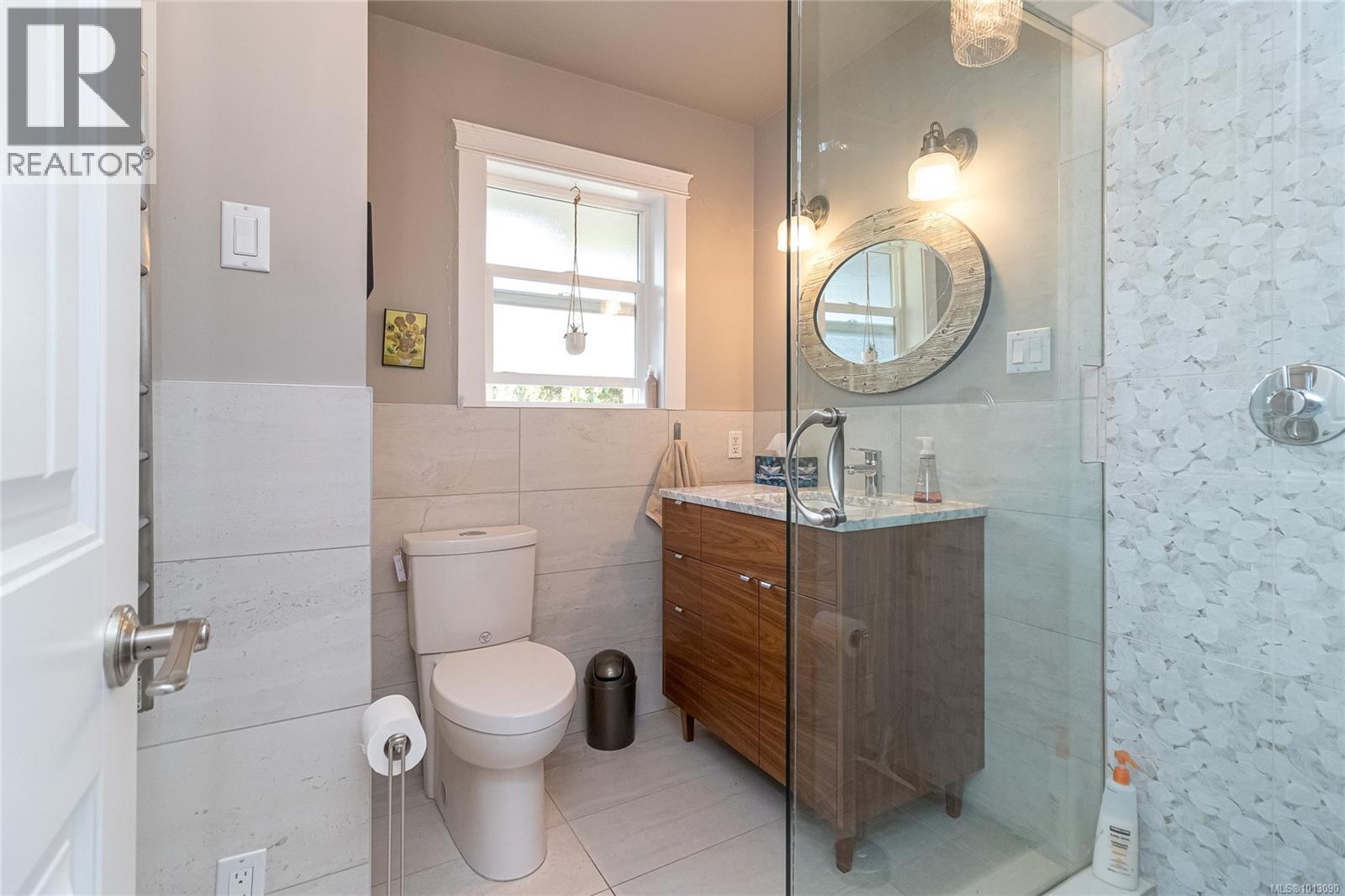  1092 Lucille Drive, Central Saanich
