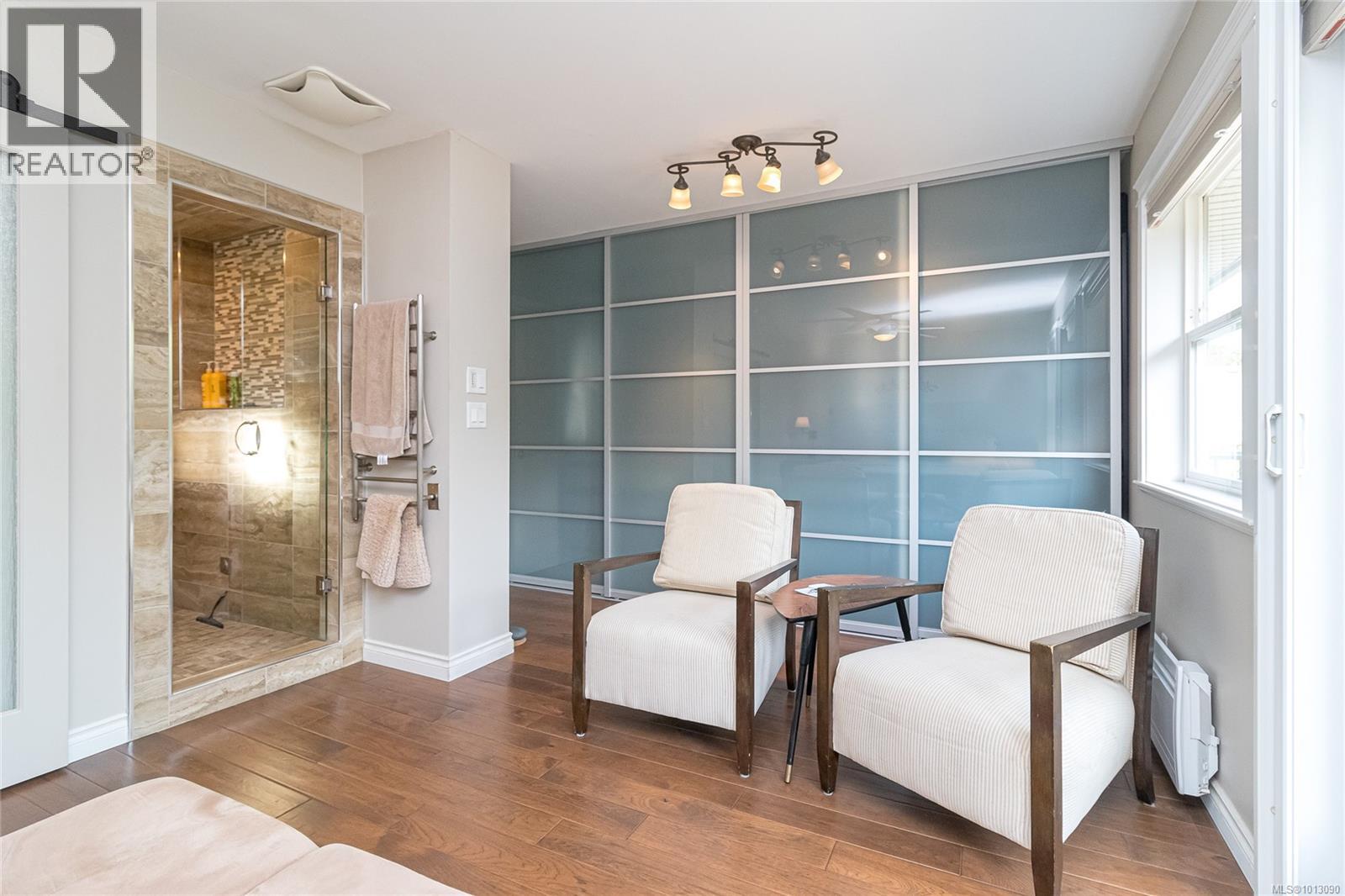  1092 Lucille Drive, Central Saanich