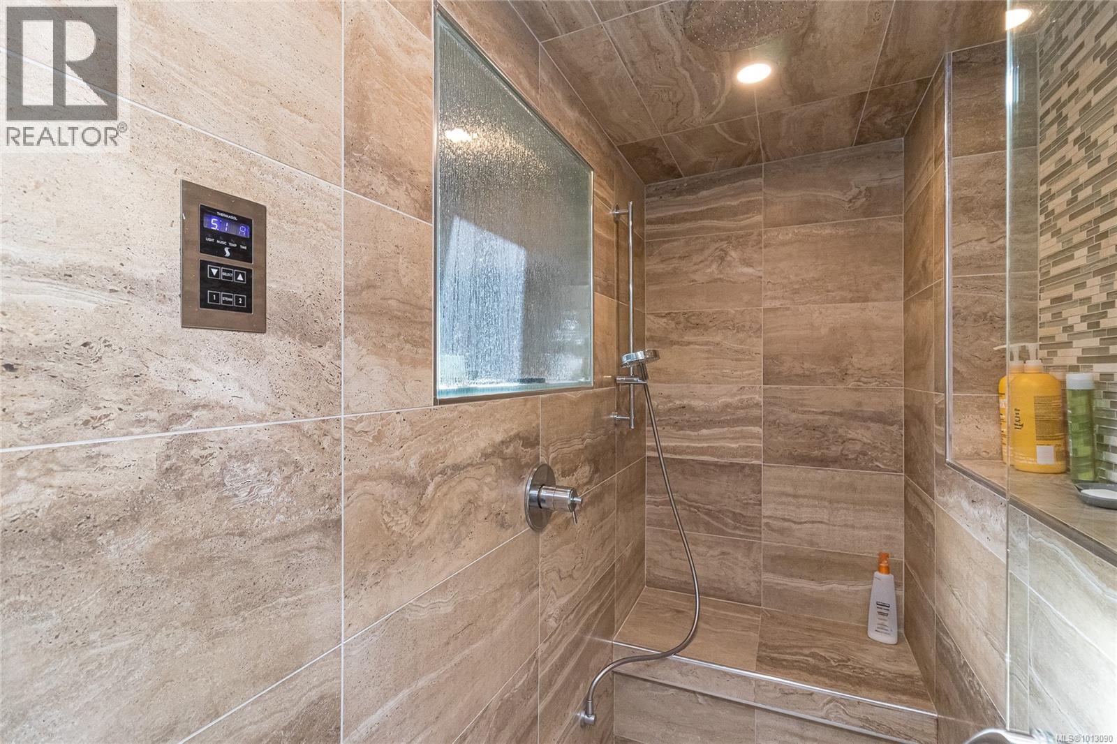  1092 Lucille Drive, Central Saanich