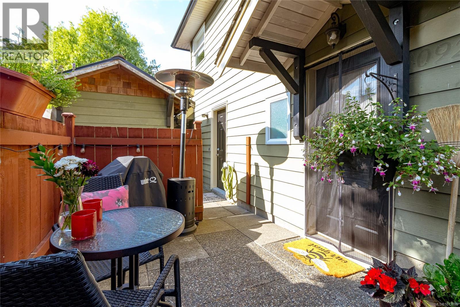  1092 Lucille Drive, Central Saanich