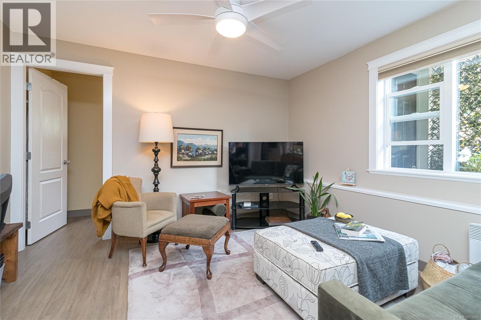  1092 Lucille Drive, Central Saanich