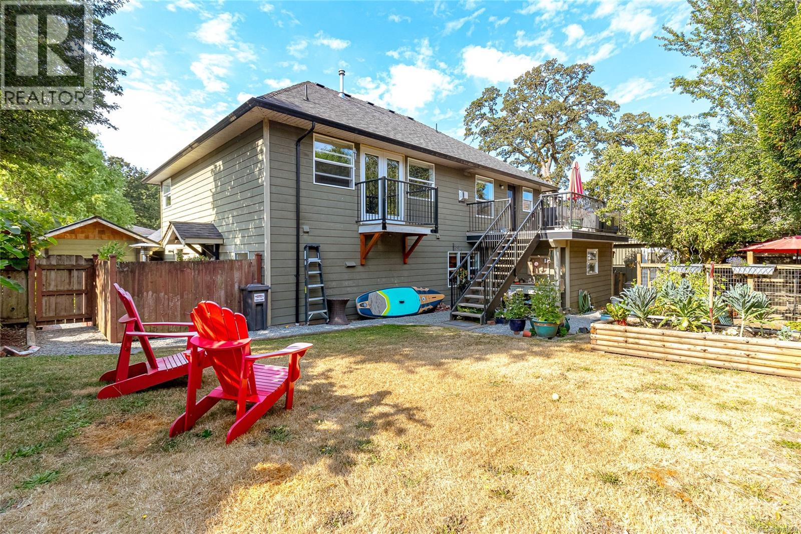  1092 Lucille Drive, Central Saanich