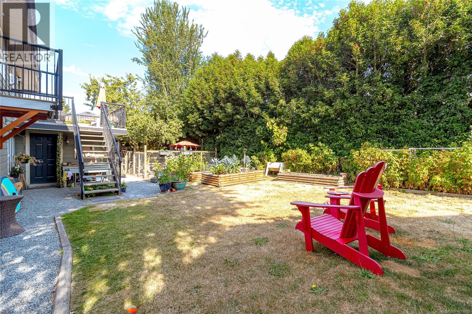  1092 Lucille Drive, Central Saanich