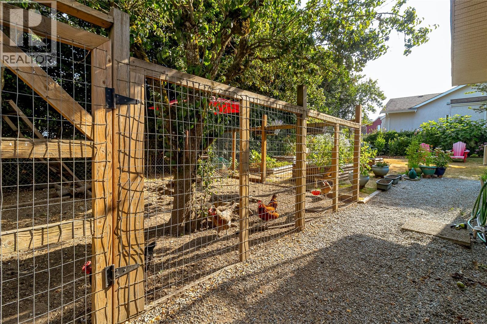  1092 Lucille Drive, Central Saanich