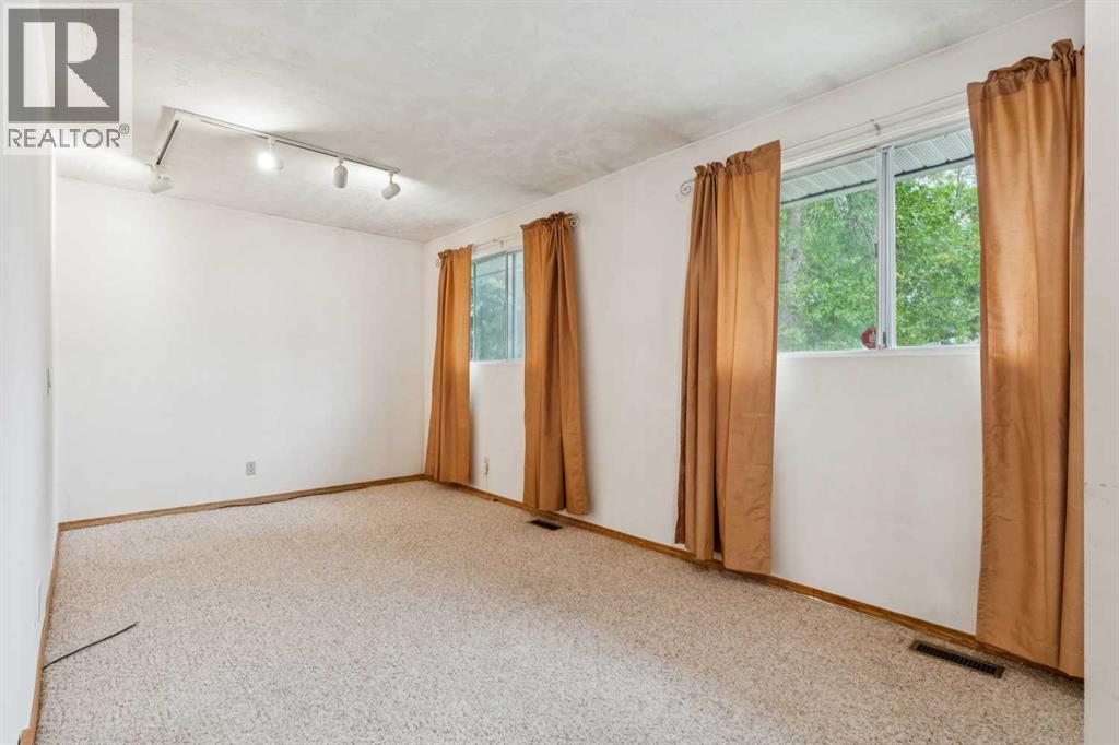 Single Family House Bungalow for Sale in  Pinemill Road NE Pineridge Calgary 