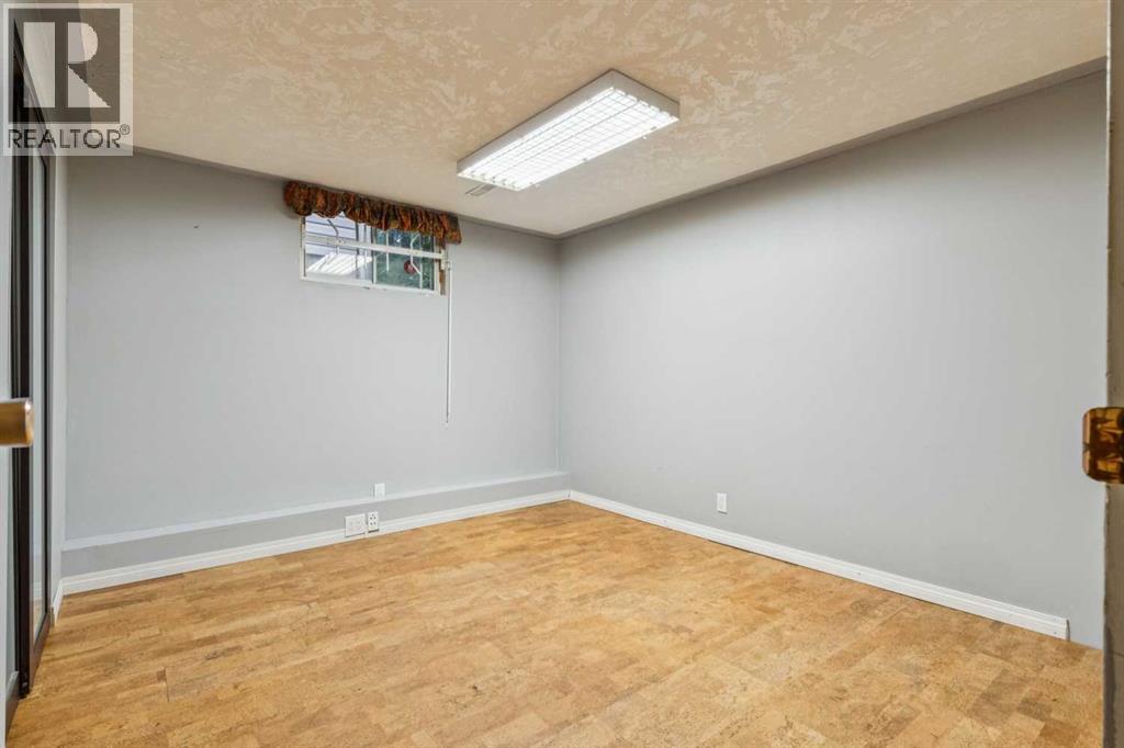 Single Family House Bungalow for Sale in  Pinemill Road NE Pineridge Calgary 