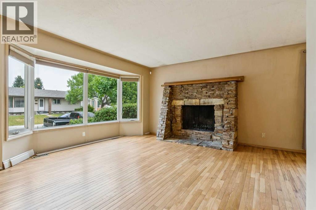 Single Family House Bungalow for Sale in  Pinemill Road NE Pineridge Calgary 