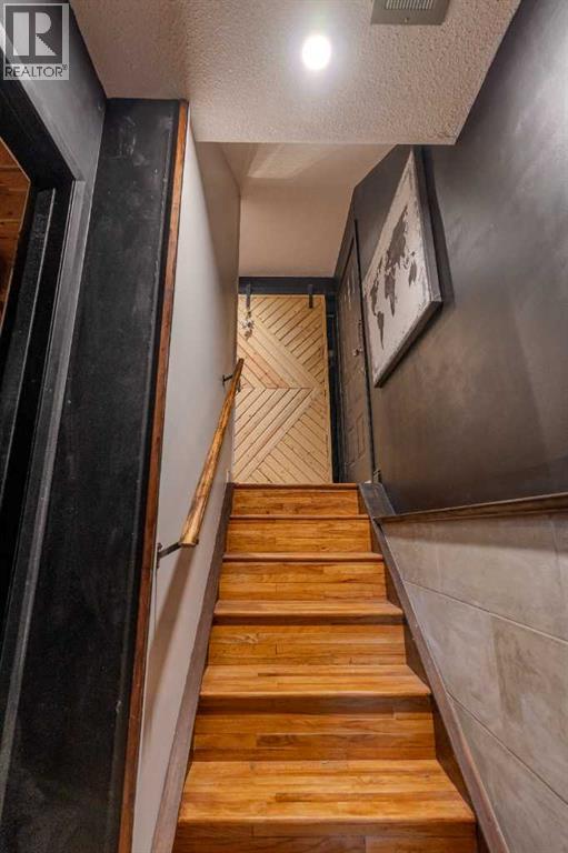 Single Family House 4 Level for Sale in   Avenue NW Montgomery Calgary 