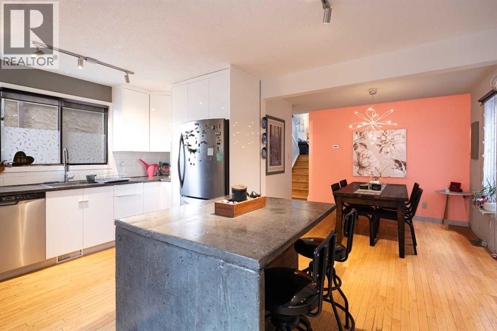 Single Family House 4 Level for Sale in   Avenue NW Montgomery Calgary 