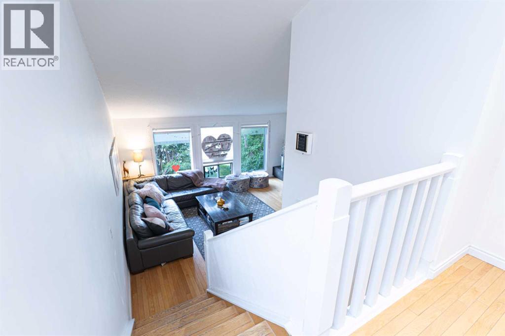 Single Family House 4 Level for Sale in   Avenue NW Montgomery Calgary 