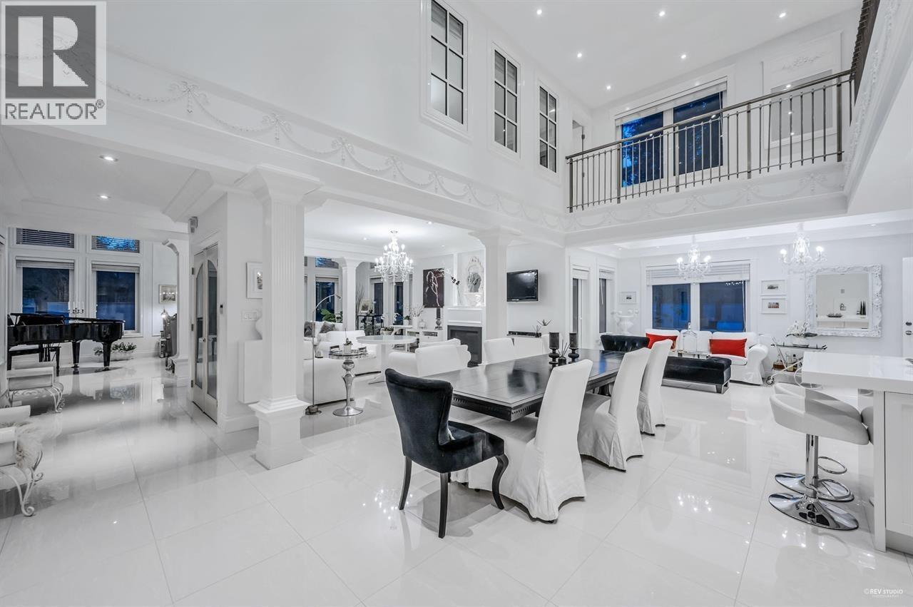 4511 CAPILANO ROAD, North Vancouver