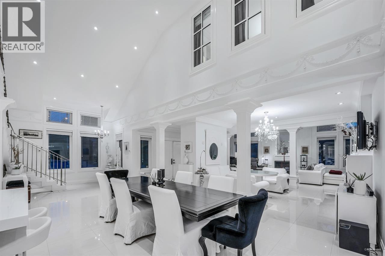 4511 CAPILANO ROAD, North Vancouver