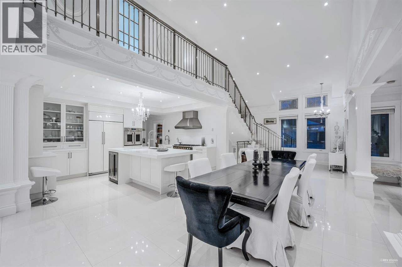 4511 CAPILANO ROAD, North Vancouver