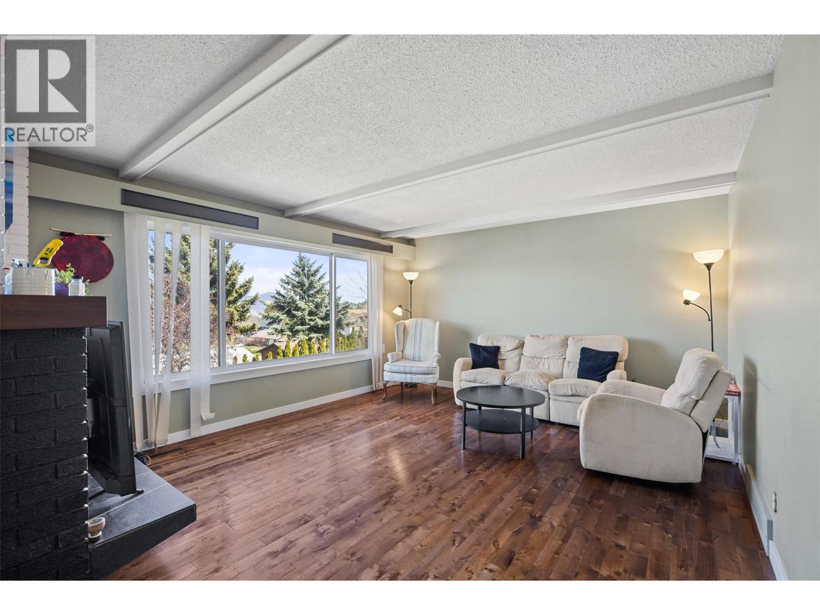 198 ROBSON Drive, Kamloops