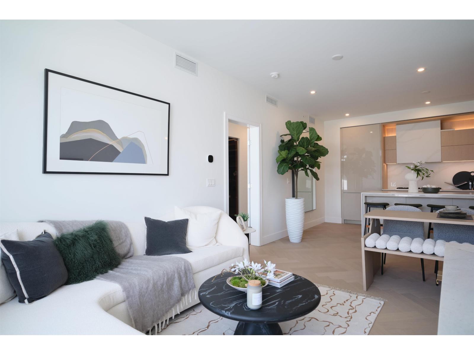 208 1342 JOHNSTON ROAD, White Rock
