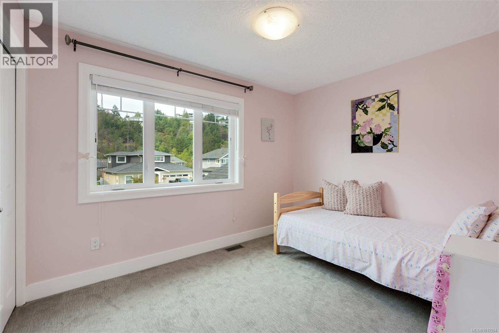 3445 Hopwood Pl, Colwood