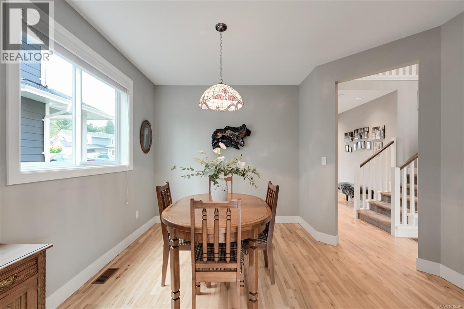 3445 Hopwood Pl, Colwood