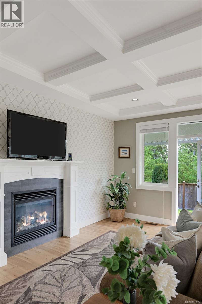 3445 Hopwood Pl, Colwood