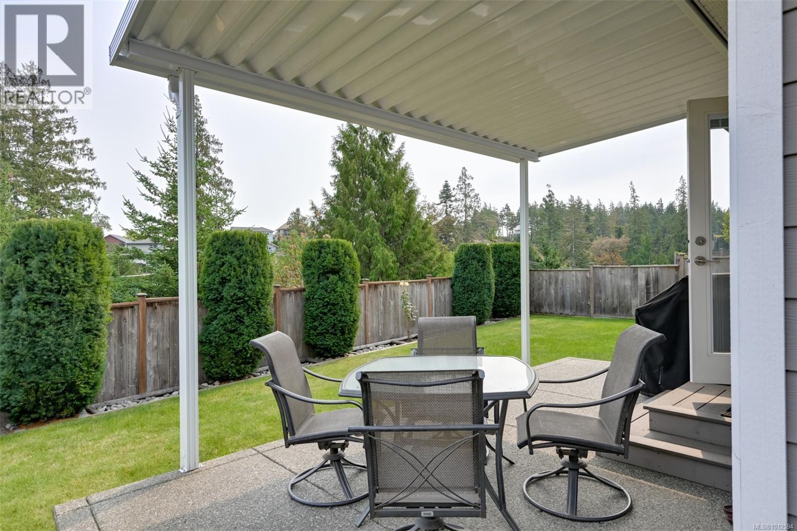 3445 Hopwood Pl, Colwood